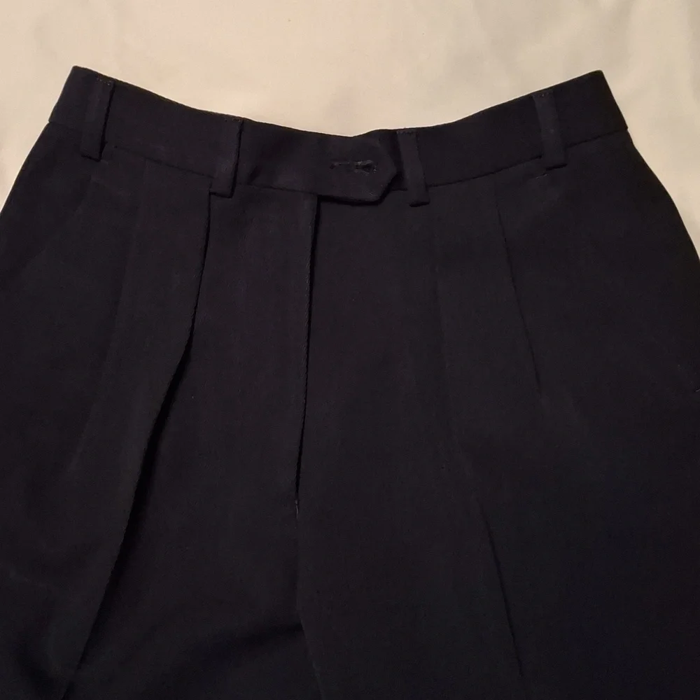 Giorgio Armani Navy Blue Wool Dress Pants with Tapered Fit and Crease - Picture 4 of 9
